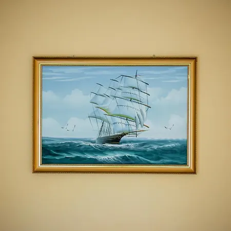Dolphin 호텔